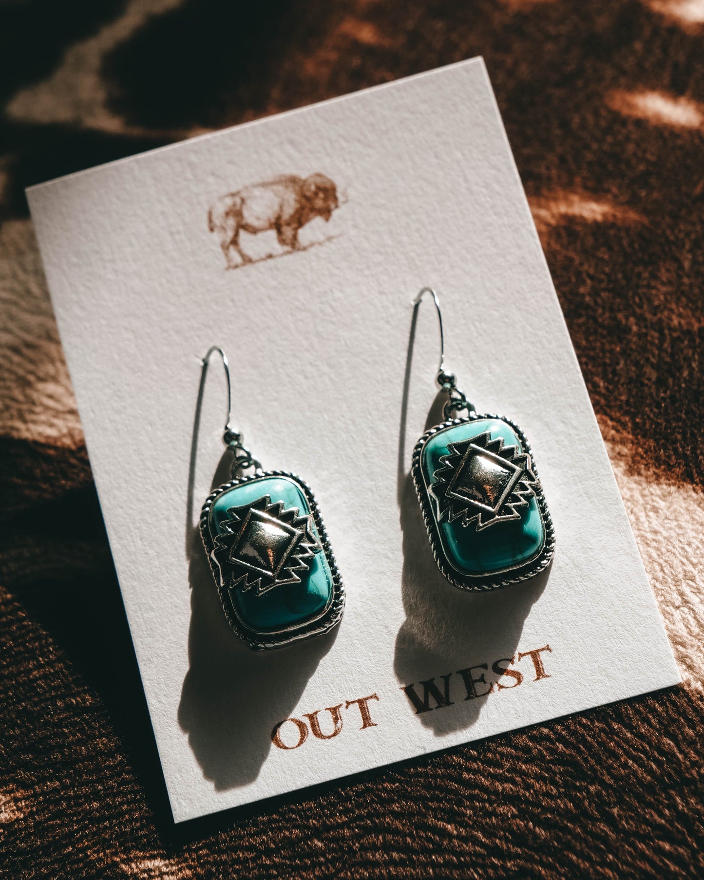 Turquoise western-style jewelry- Boho geometric western silver + turquoise color earings! Color: Silver + turquoise Material: Zinc Alloy