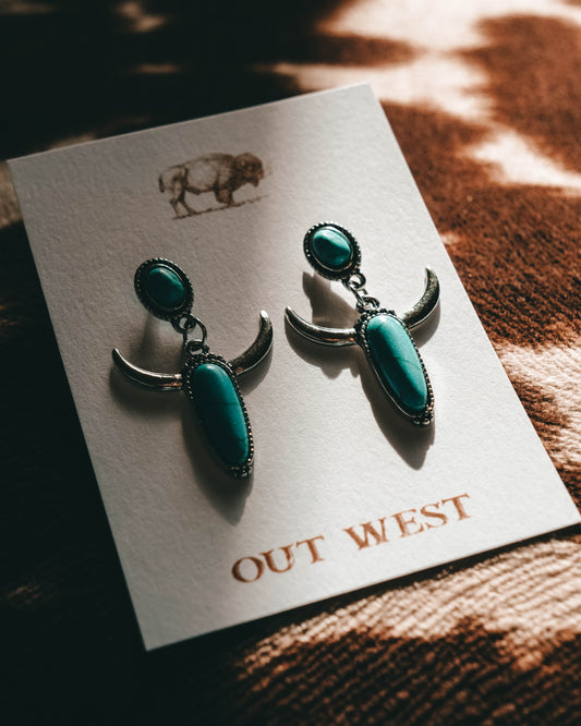 Turquoise western-style jewelry-  Longhorn cow silver + turquoise color earings!  Color: Silver + turquoise Material: Zinc Alloy Size: 4cm long + 2.5cm wide