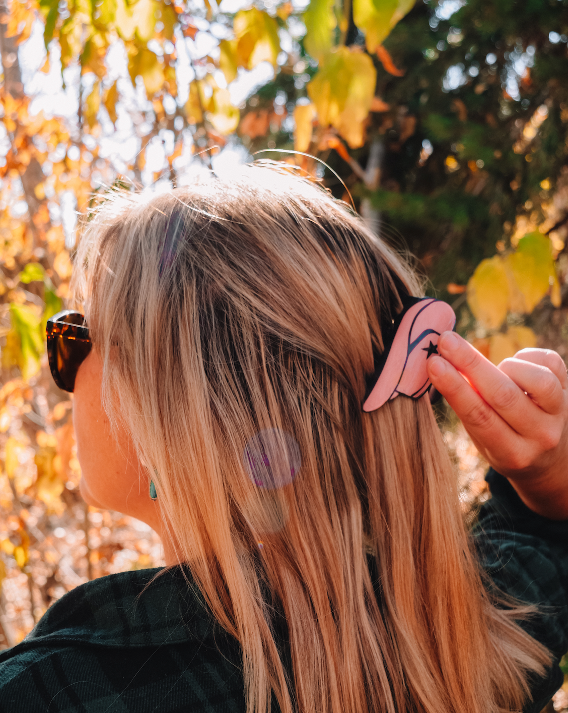 Cowboy hat claw clip | Peachy Pink  A gorgeous claw clip + perfect for any occasion!   Also available in white, black + pink!  Material: Acrylic  Size: 9cm in length 